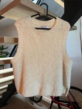 ALPACA BOUCLE KNIT VEST